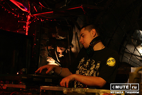  (Noize MC)   .     -.